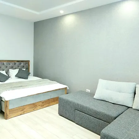 стрийська *