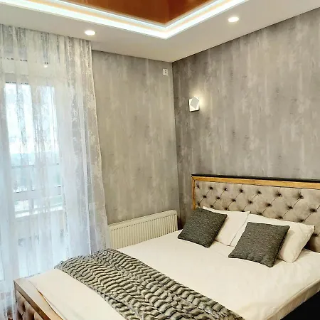 стрийська Apartment *