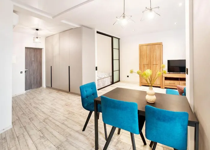 アパート стрийська *